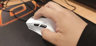 단단하고 인체공학적인 PC방 마우스, ROCCAT KONE PURE i WHITE 제이웍스