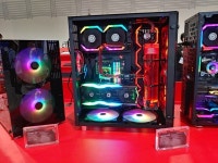 [컴퓨텍스 2019] 게이밍 기어와 RGB 케이스 선보인 앱코(ABKO) 부스