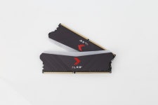 더 화려한 RGB 게이밍 메모리, PNY XLR8 DDR4 16G PC4-25600 Gaming