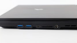 마우스만 꼽으면 PC방이 되는 노트북, GIGABYTE AORUS 15G WB i7