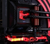 R.O.G 감성으로 돌아온 커스텀 수랭 PC, 몬스타기어 레드문