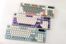 [이색 키보드를 찾아서] 센스 돋보이는 무선 기계식 키보드... 로얄클러지 RK-S98