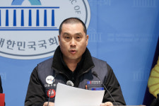 농협 노조 "강호동 회장 물러나라"... 농민단체·노조·정치권 가세
