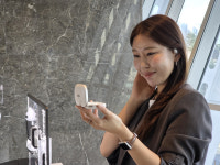 메델컴 | [테크 핫플레이스] 외부 소음 줄이는 오픈형 이어폰... '샥즈 오픈핏 프로' 기자간담회