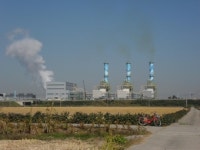 시험 운전 오성복합발전소 굴뚝서 황색 연기