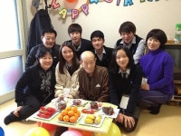 할아버지 이젠 외로워 마세요
