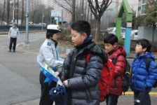 군포署, 스쿨존서 교통사고 예방 캠페인