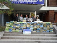 가평군 극락정사 무학스님 읍사무소에 쌀 기증