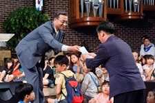 남양주 퇴계원 빛과소금 교회, 헌금 불우이웃 기탁