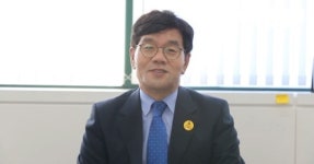 인천교육 희망-냉소 교차점에 있다