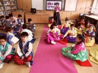알록달록 고운 한복 평소에도 입을래요