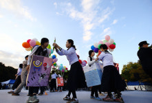 음악회에서 퍼레이드까지… 책 테마파크의 화려한 변신