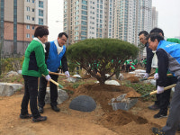 인천LNG기지, 연수구새마을회와 나무심기 행사