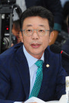 홍철호 경기도지사의 장관급 격상 주문