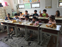中 이주여성, 중국어 교육봉사로 도민 정착
