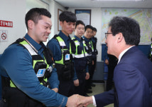 집단탈당 사태 가슴 아파 그분들 심정도 이해한다