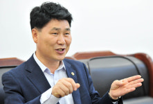 경기북부의 미래 바라보며 도민에 희망 주는 의정활동 그것이 정치인 된 목적이죠