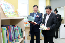 새둥지 튼 가평 중앙도서관 한석봉도서관 문 열고 운영