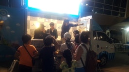 중구 움직이는 관광안내소 맹활약… 관광객들 엄지척