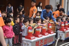 시흥 어린이들  봄에  소방안전체험하러  오세요