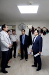 이용범 시의장, 노숙인 쉼터서 민원 청취