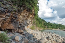 한탄강 따라 흐르는 오랜 세월의 흔적 살아있는 지질공원 교육의 장(場)