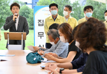 김종천 과천시장, 정부과천청사 유휴지내  천막 집무