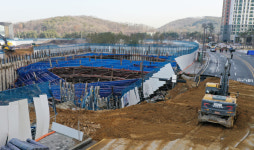 지반 붕괴된 공사장