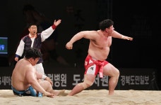 양평군청 박정석, 3위로 2021 설날장사씨름대회 마무리