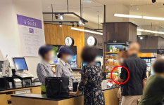 현대백화점 판교점, 출차에 1시간·취객 난동…명품 백화점 맞나?