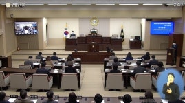 예산 부족 ‘핑계’로 수어통역 반쪽 지원하는 인천의 지방의회