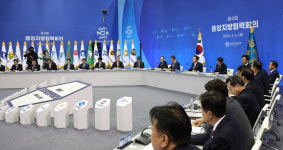 김동연 “네트워크 활용해 부산 엑스포 개최 지원“
