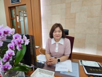 [이사람] 정해경 가평군농협 청평지점장 밝은 미소, 고객은 내 가족처럼