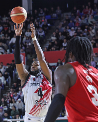 프로농구 안양 정관장, SK에게 71-83 패…또 다시 연패 빠져