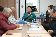 서태원 가평군수,6개 읍.면 노인회분회 방문