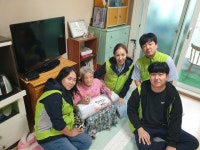 건강하게 오래 사세요... 주택관리공단, 100세 이상 어르신 무병 장수 기원 행사