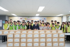 LH 경기북부 고양사업본부, 고양지축 LH 8단지 방문해 추석 선물 전달