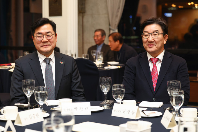 국민의힘 권성동 원내대표, 윤희숙 원장의 계엄사태 사과에 전적으로 공감