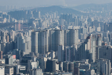 전세대출 더 조인다…보증비율 낮추고 한도도 줄여
