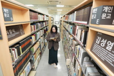 [Focus in 수원] 관심사 따라 골라 보는 재미…정보의 바다 수원시도서관