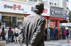 [포토] SK텔레콤 유심 무료교체 첫날