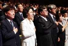경기지역서 광복절 기념행사 이어져…추미애 “독립운동가 마땅한 평가받도록 최선”
