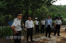 윤철규 강원청장·허필홍 군수 수해 복구 현장 방문