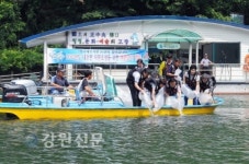 양구읍 석현리 소양강 쏘가리 등 어린고기 방류