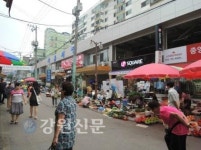 롯데웰푸드(주)아울렛고양점(원흥) | 도내 전통시장 6곳 특성화시장으로 육성