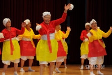 청춘양구 어르신 건강체조 경연 성황