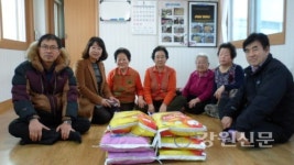 강릉중앙로타리, 교2동 경로당 백미 전달