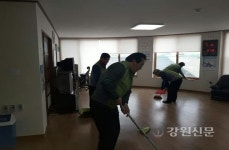 동해 송정통장협의회, 경로당 청소 봉사
