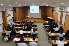 강원도장애인종합복지관, 전직원 장애인권 교육