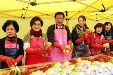 춘천동부노인복지관,  사랑의 김장나눔 행사